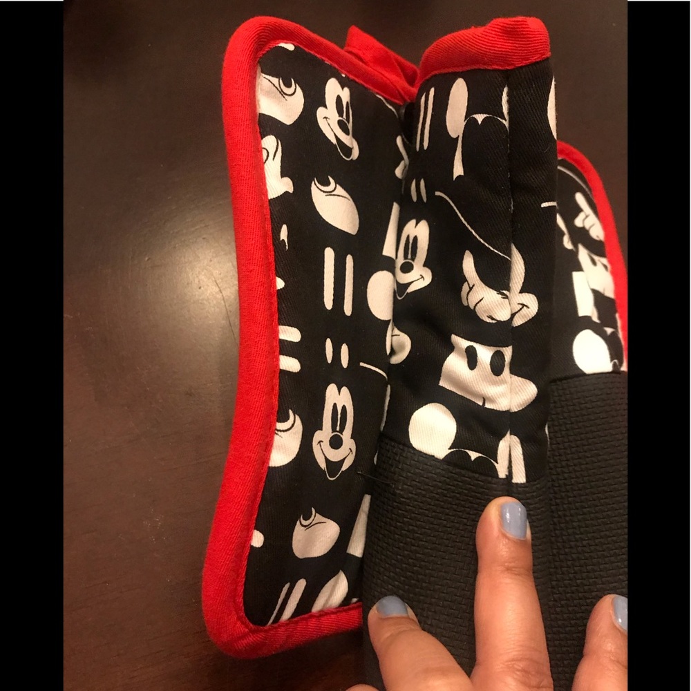 NWOT-MICKEY MOUSE OVEN MITT & POTHOLDER W/GRIP! - Picture 5 of 5